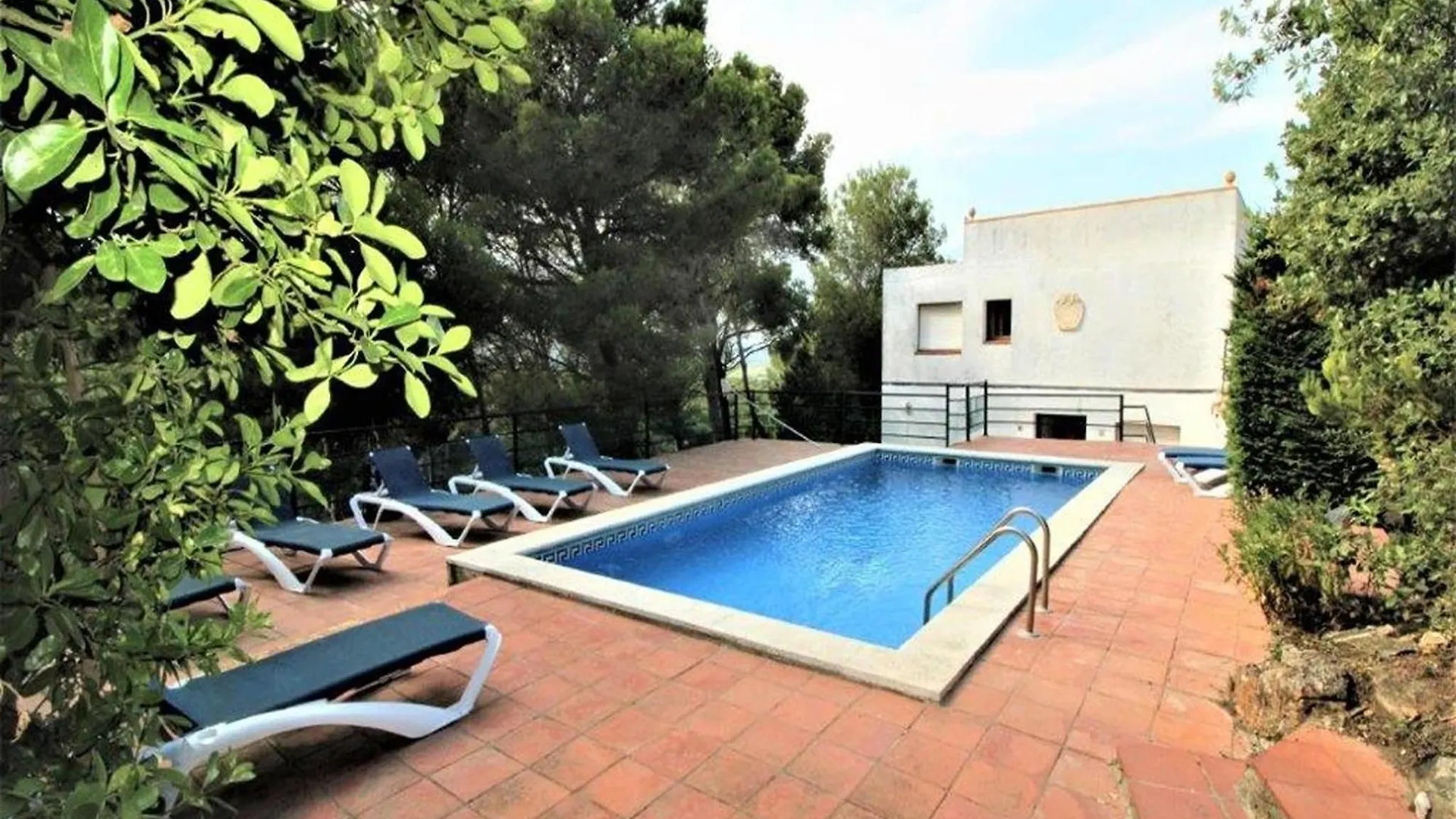Apartment With Shared Pool In Pals Beach Begur